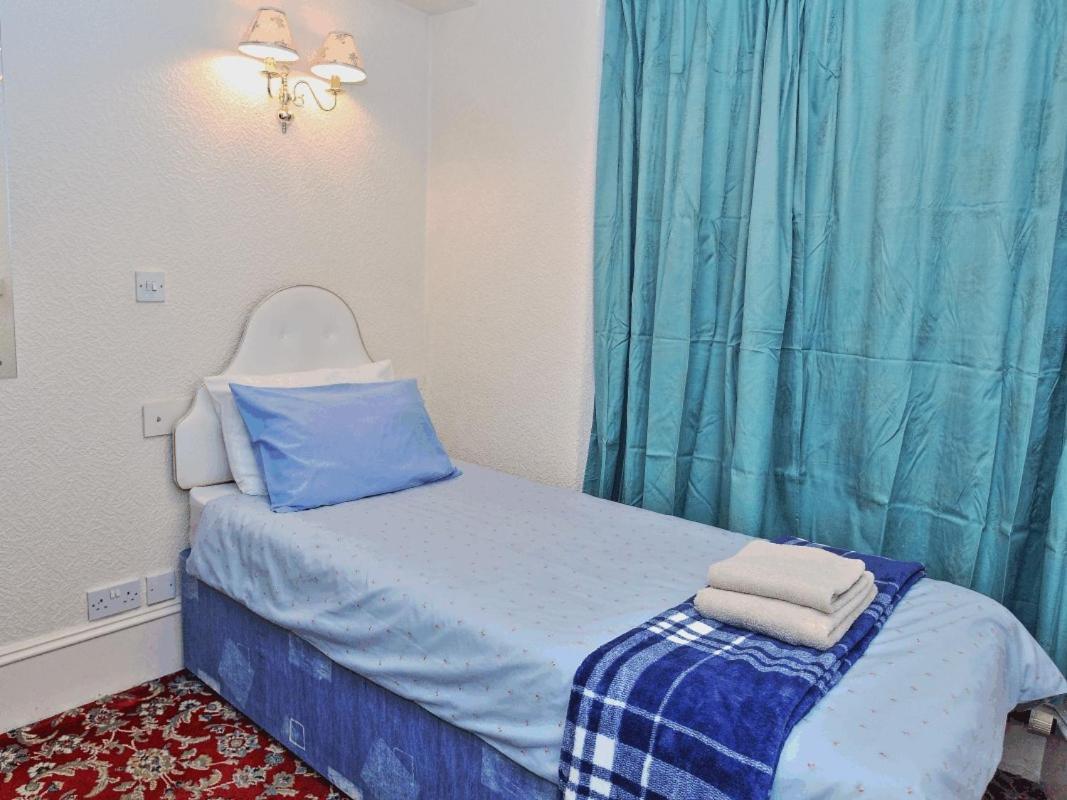 Brentwood Villa Bed And Breakfast Абердин Экстерьер фото